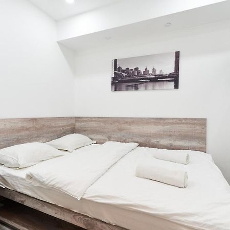 7 Days Hotel Almaty Bagian luar foto