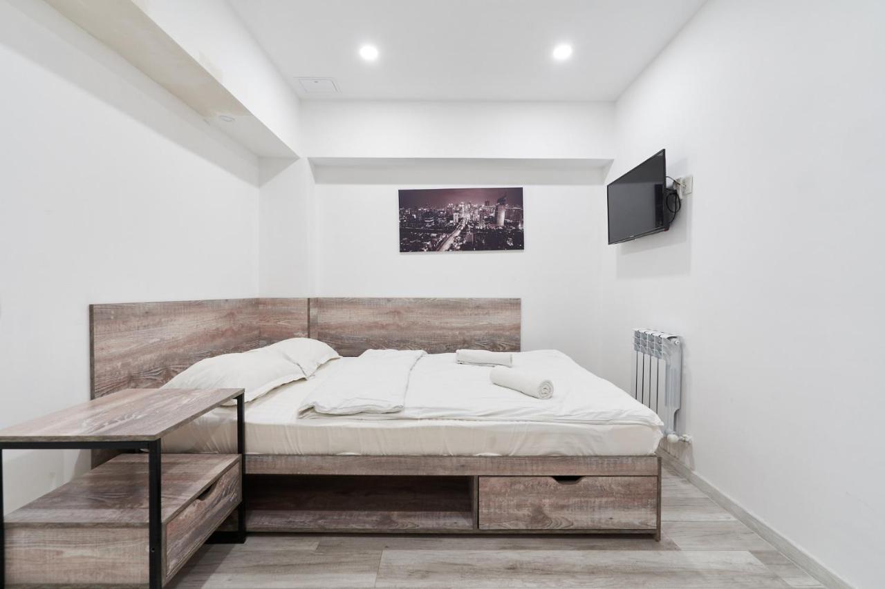 7 Days Hotel Almaty Bagian luar foto