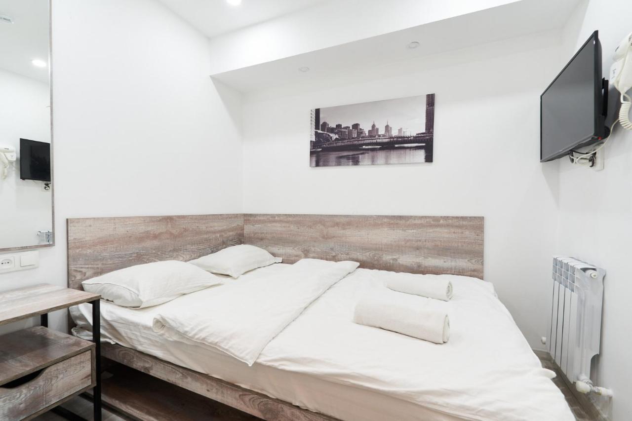 7 Days Hotel Almaty Bagian luar foto